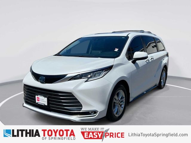 2022 Toyota Sienna Limited