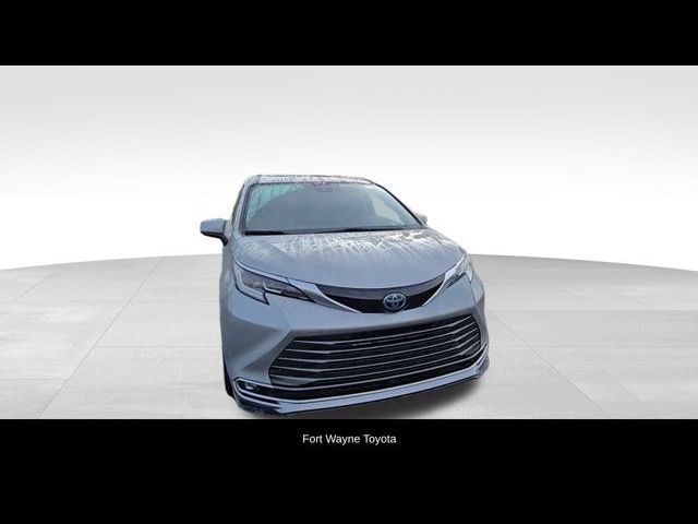 2022 Toyota Sienna Limited