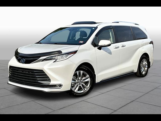 2022 Toyota Sienna Limited