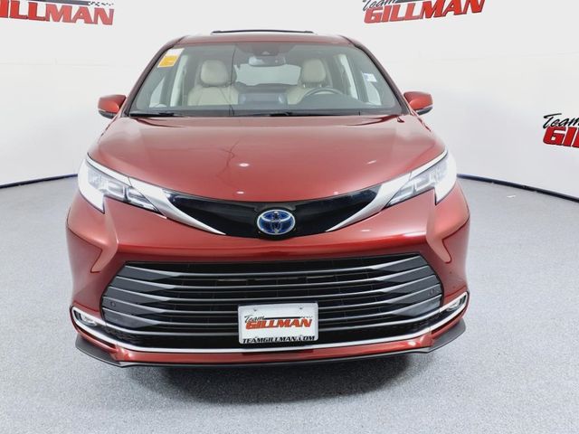 2022 Toyota Sienna Limited