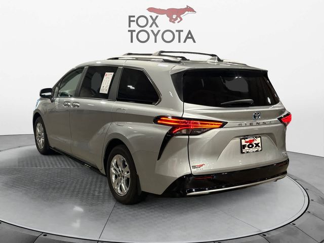 2022 Toyota Sienna Limited