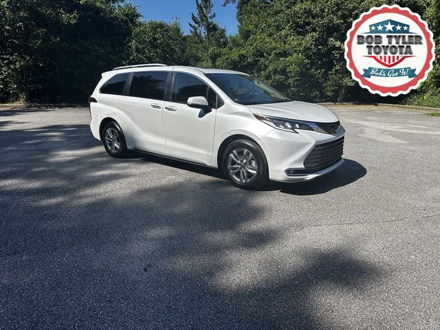 2022 Toyota Sienna Limited