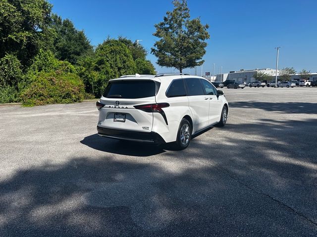 2022 Toyota Sienna Limited