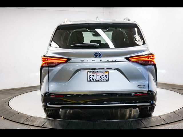 2022 Toyota Sienna Limited