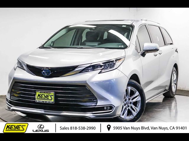 2022 Toyota Sienna Limited