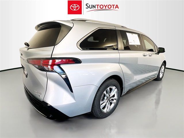 2022 Toyota Sienna Limited