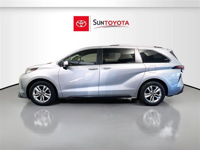 2022 Toyota Sienna Limited