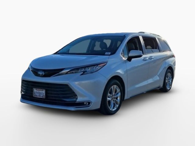 2022 Toyota Sienna Limited