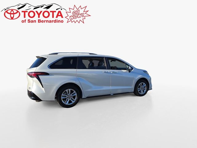 2022 Toyota Sienna Limited