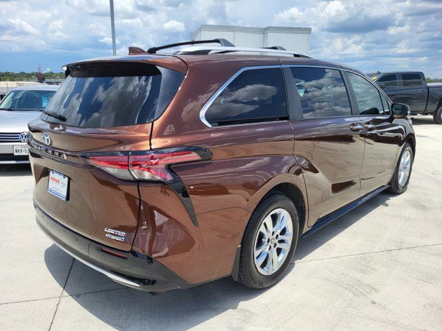 2022 Toyota Sienna Limited