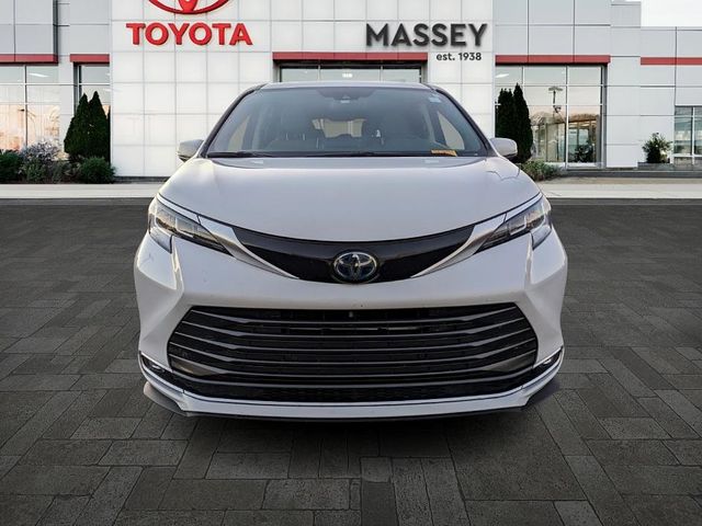 2022 Toyota Sienna Limited