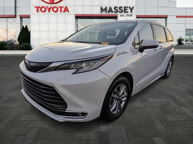 2022 Toyota Sienna Limited