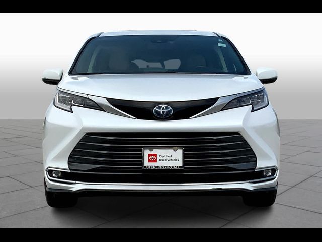 2022 Toyota Sienna Limited