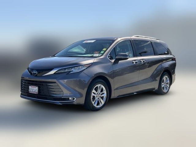 2022 Toyota Sienna Limited