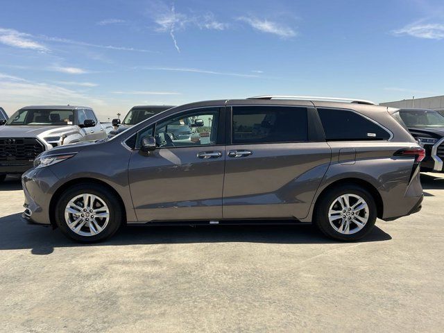 2022 Toyota Sienna Limited