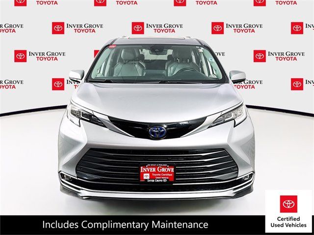 2022 Toyota Sienna Limited
