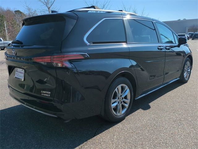 2022 Toyota Sienna Limited