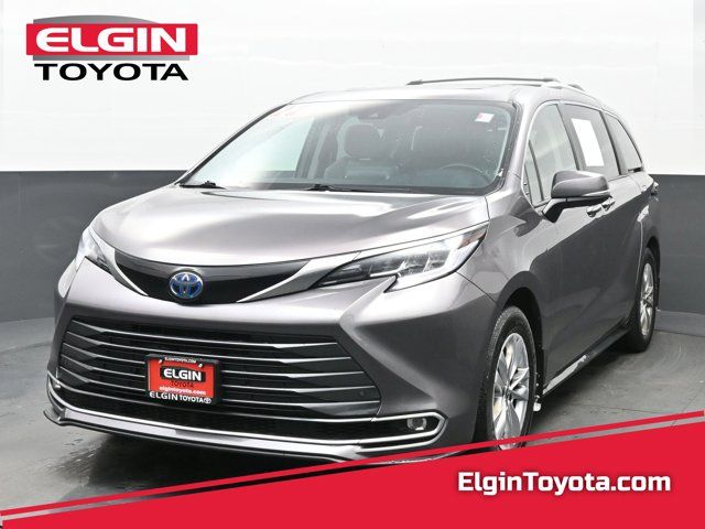 2022 Toyota Sienna Limited