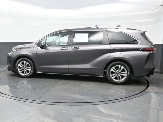 2022 Toyota Sienna Limited