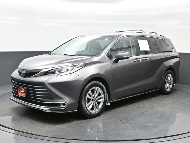 2022 Toyota Sienna Limited