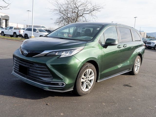 2022 Toyota Sienna Limited