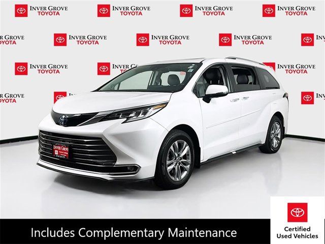 2022 Toyota Sienna Limited