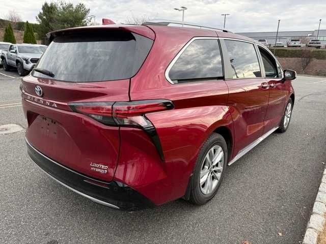 2022 Toyota Sienna Limited