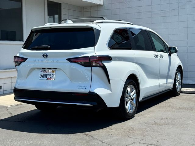 2022 Toyota Sienna Limited