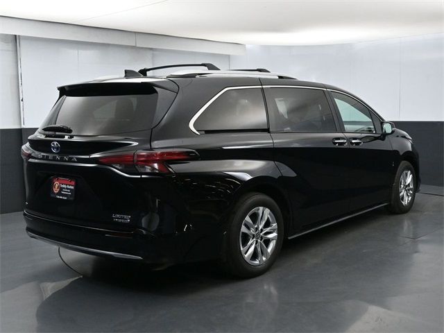 2022 Toyota Sienna Limited