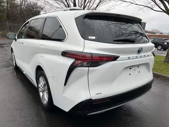 2022 Toyota Sienna Limited