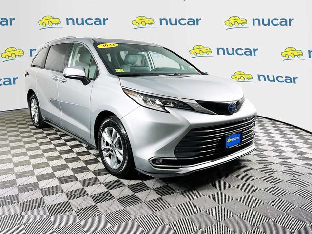 2022 Toyota Sienna Limited