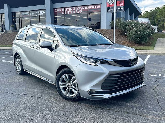 2022 Toyota Sienna Limited