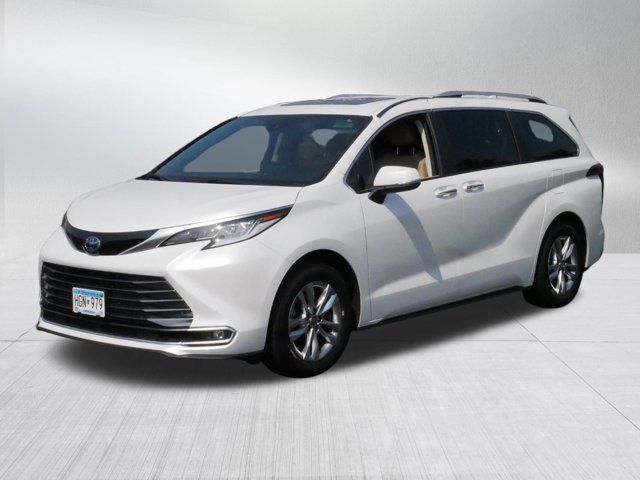 2022 Toyota Sienna Limited