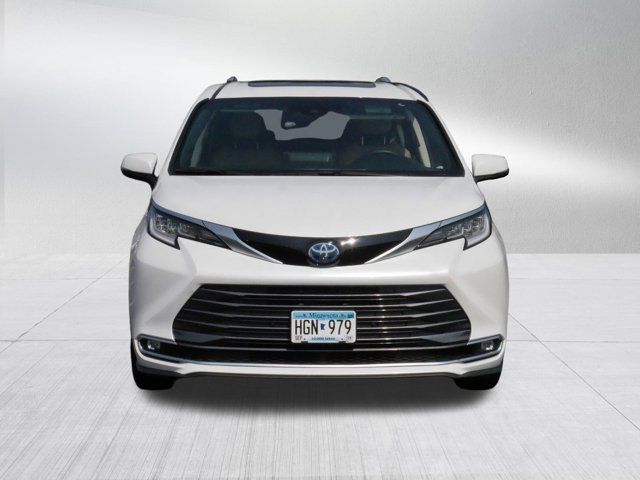 2022 Toyota Sienna Limited