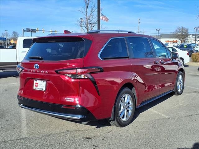 2022 Toyota Sienna Limited