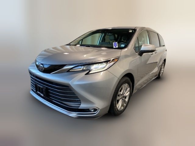 2022 Toyota Sienna Limited