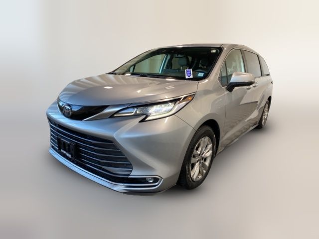 2022 Toyota Sienna Limited