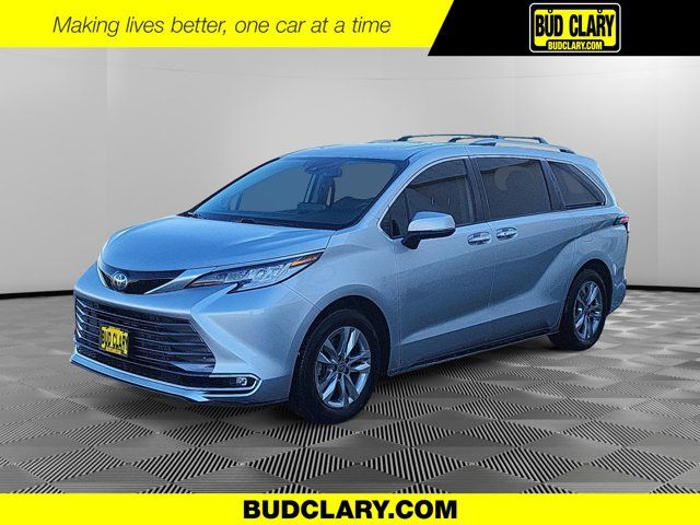 2022 Toyota Sienna Limited