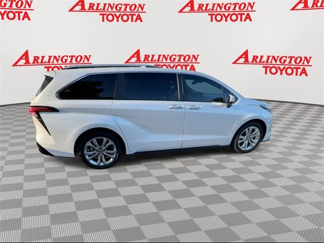 2022 Toyota Sienna Platinum