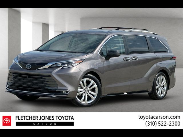 2022 Toyota Sienna Platinum