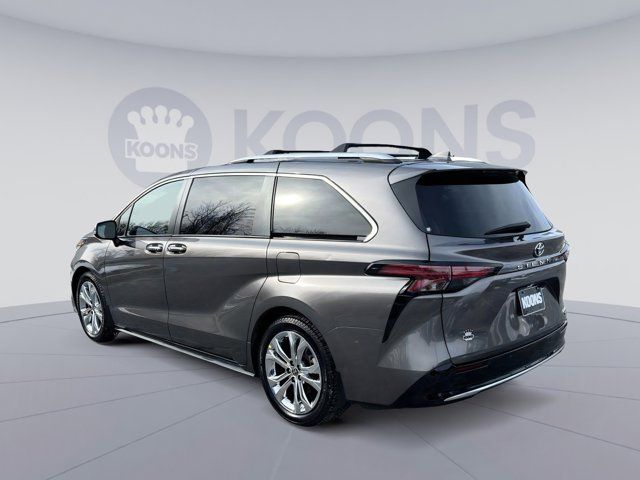 2022 Toyota Sienna Platinum