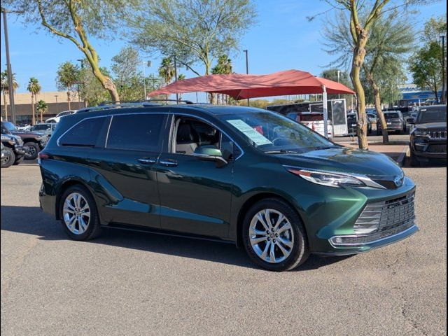 2022 Toyota Sienna Platinum