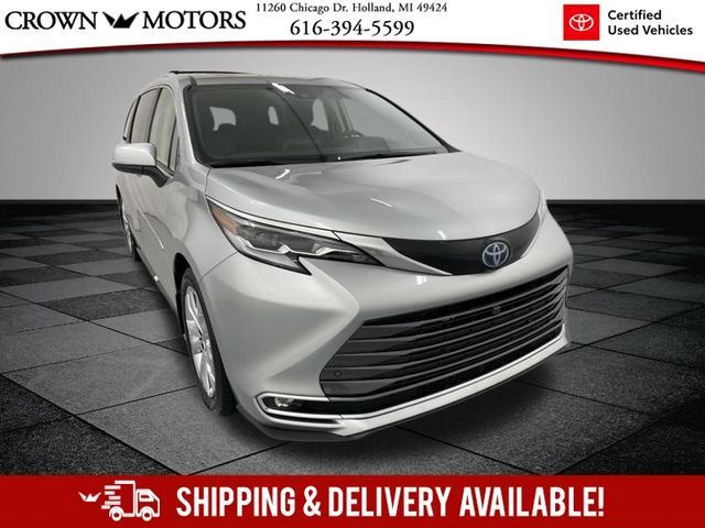 2022 Toyota Sienna Platinum