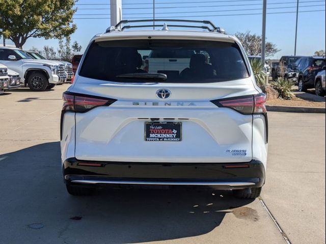 2022 Toyota Sienna Platinum