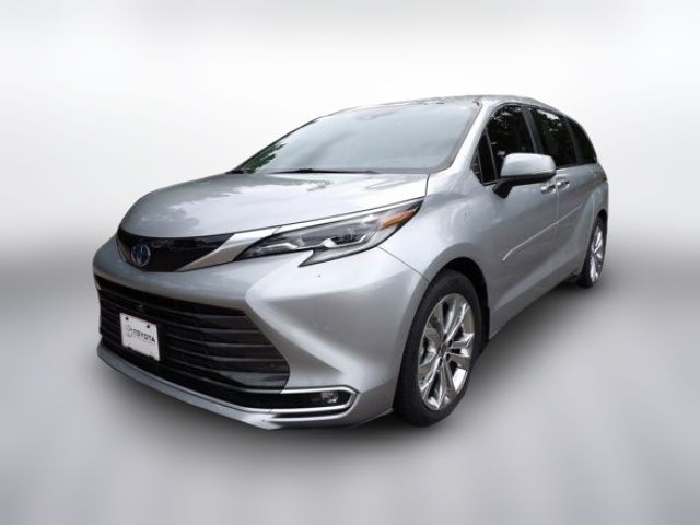 2022 Toyota Sienna Platinum