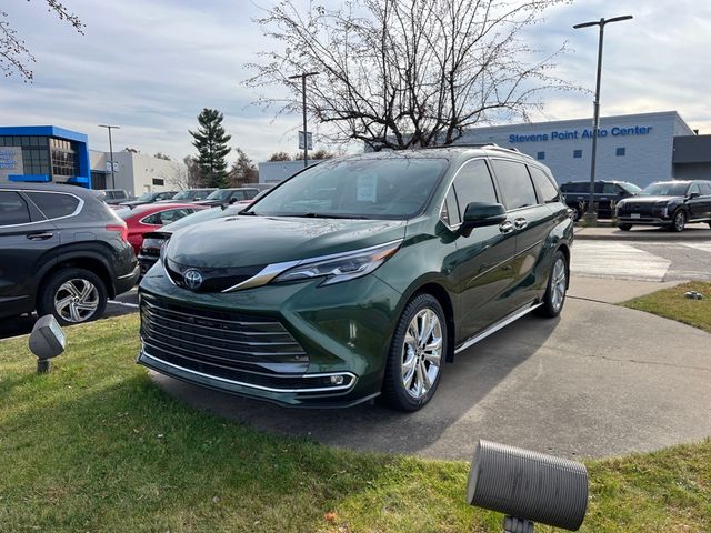 2022 Toyota Sienna Platinum