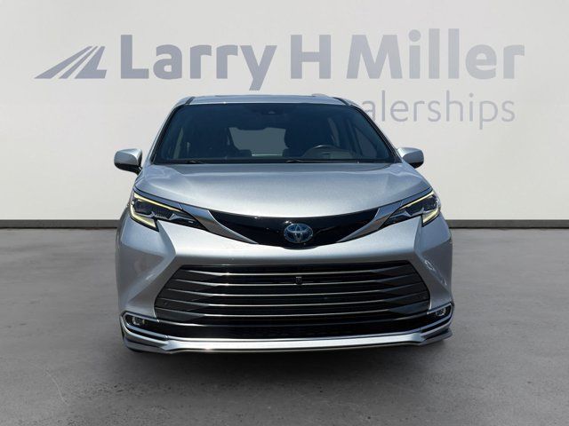 2022 Toyota Sienna Platinum