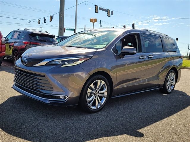 2022 Toyota Sienna Platinum