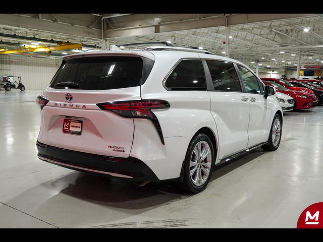 2022 Toyota Sienna Platinum