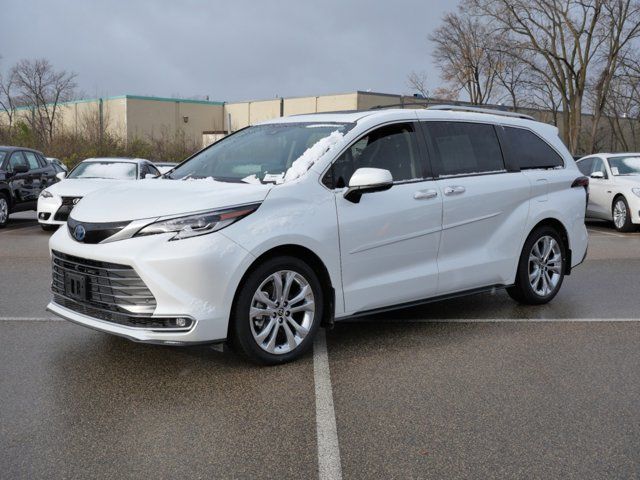 2022 Toyota Sienna Platinum